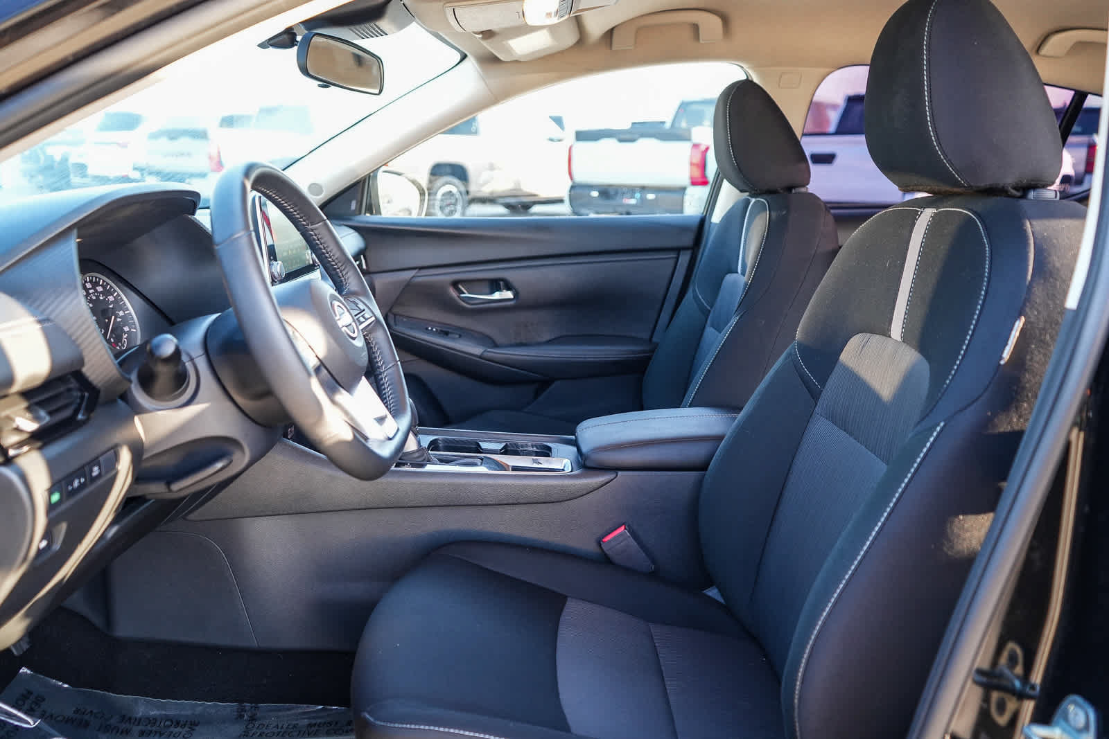 Used 2025 Nissan Sentra SV w/ All-Weather Package FWD image 17