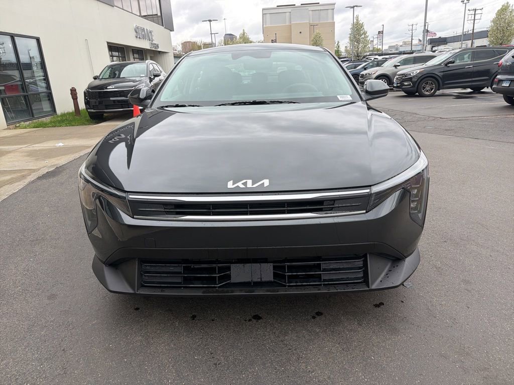 New 2026 Kia K4 LXS FWD image 3