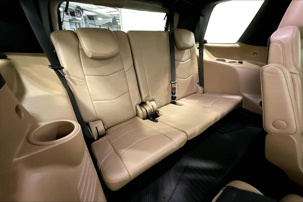 Used 2020 Cadillac Escalade Platinum image 37