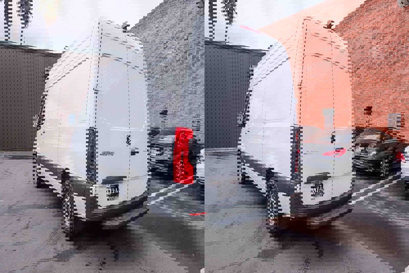 Used 2024 Mercedes-Benz Sprinter 2500 image 8