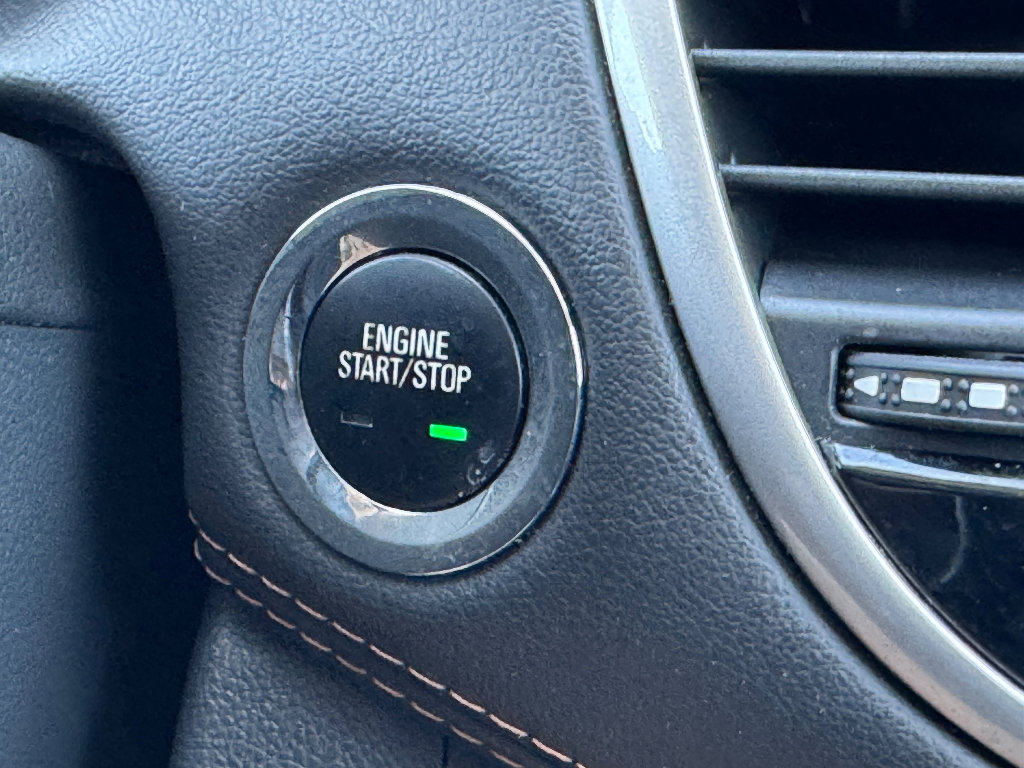 Used 2019 Chevrolet Trax LT w/ LT Convenience Package image 19