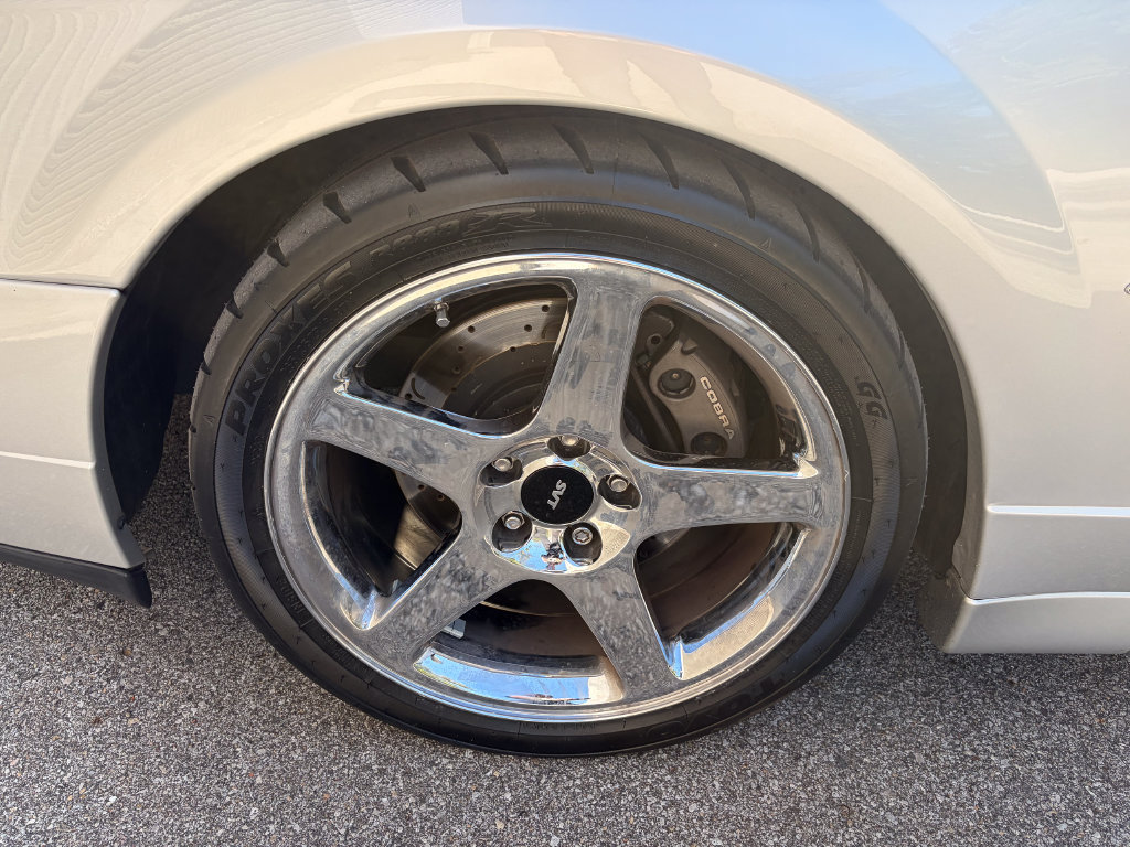 Used 2004 Ford Mustang Cobra RWD image 35