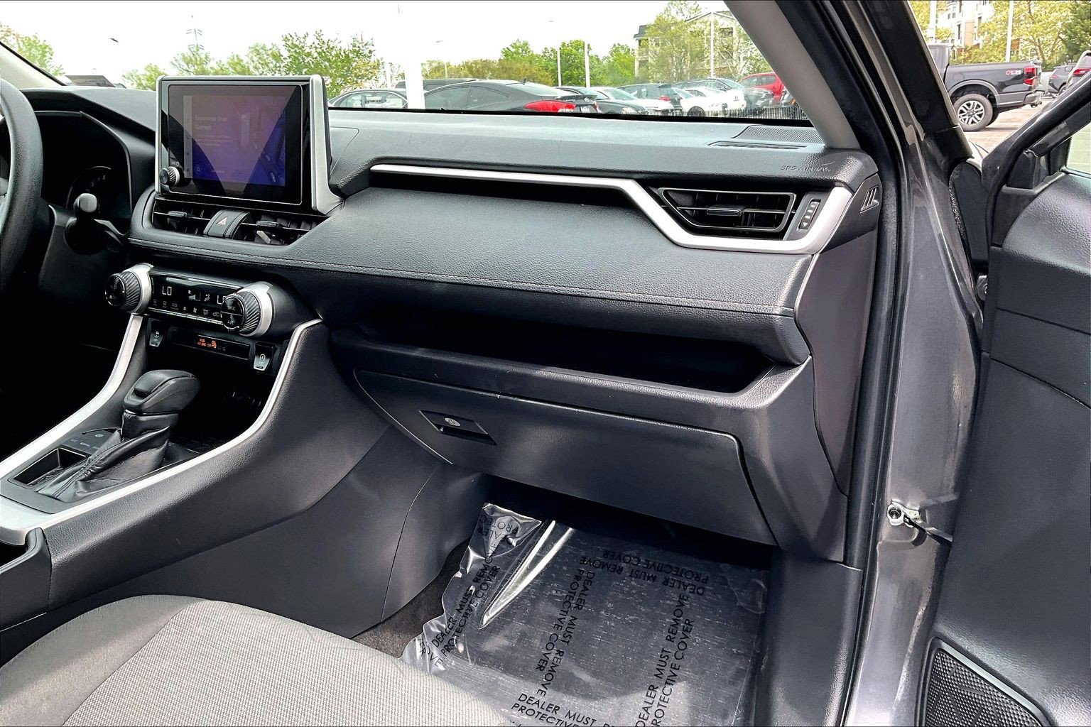 Used 2024 Toyota RAV4 XLE image 15