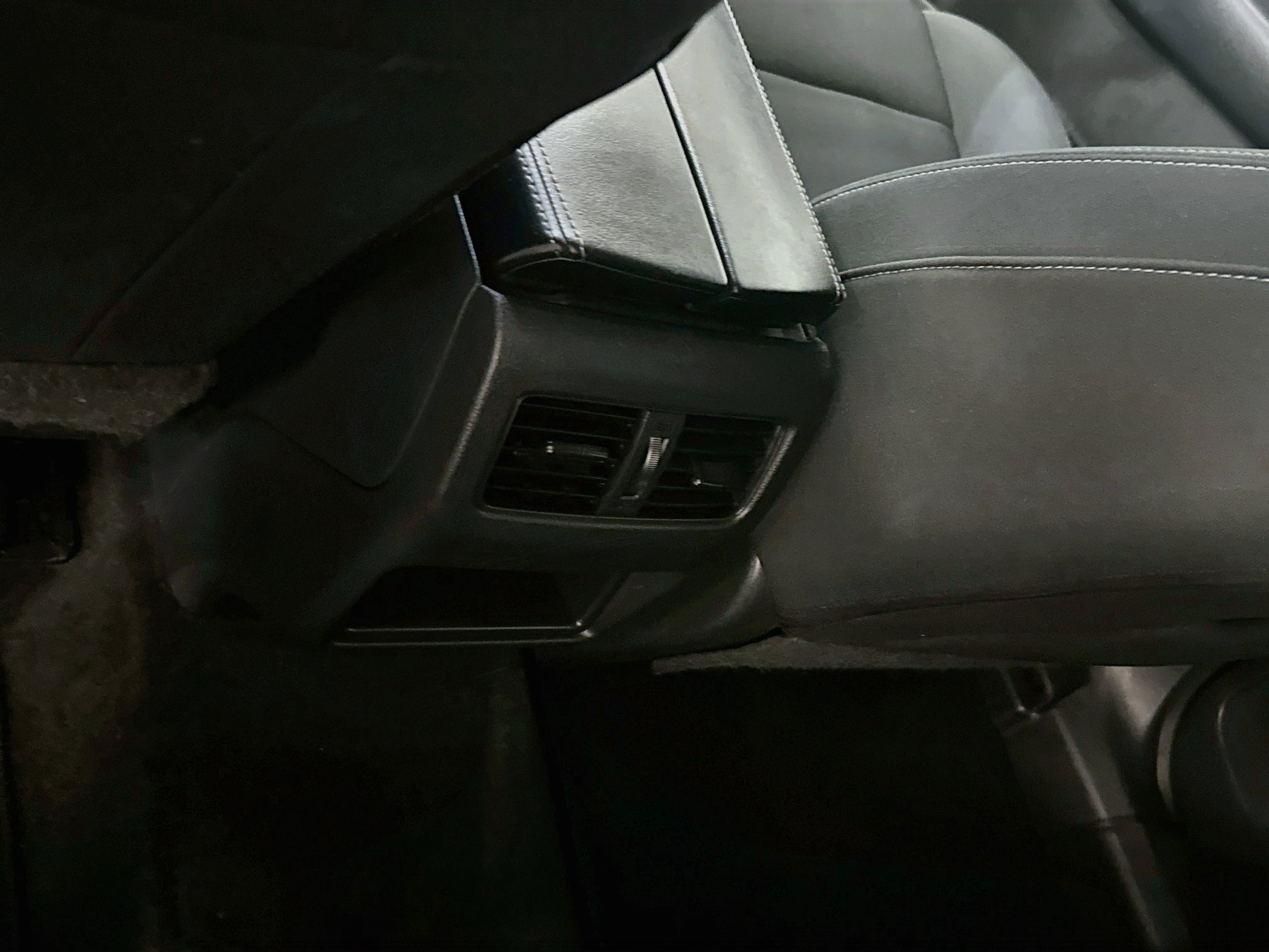 Used 2023 Nissan Rogue S AWD/4WD image 27