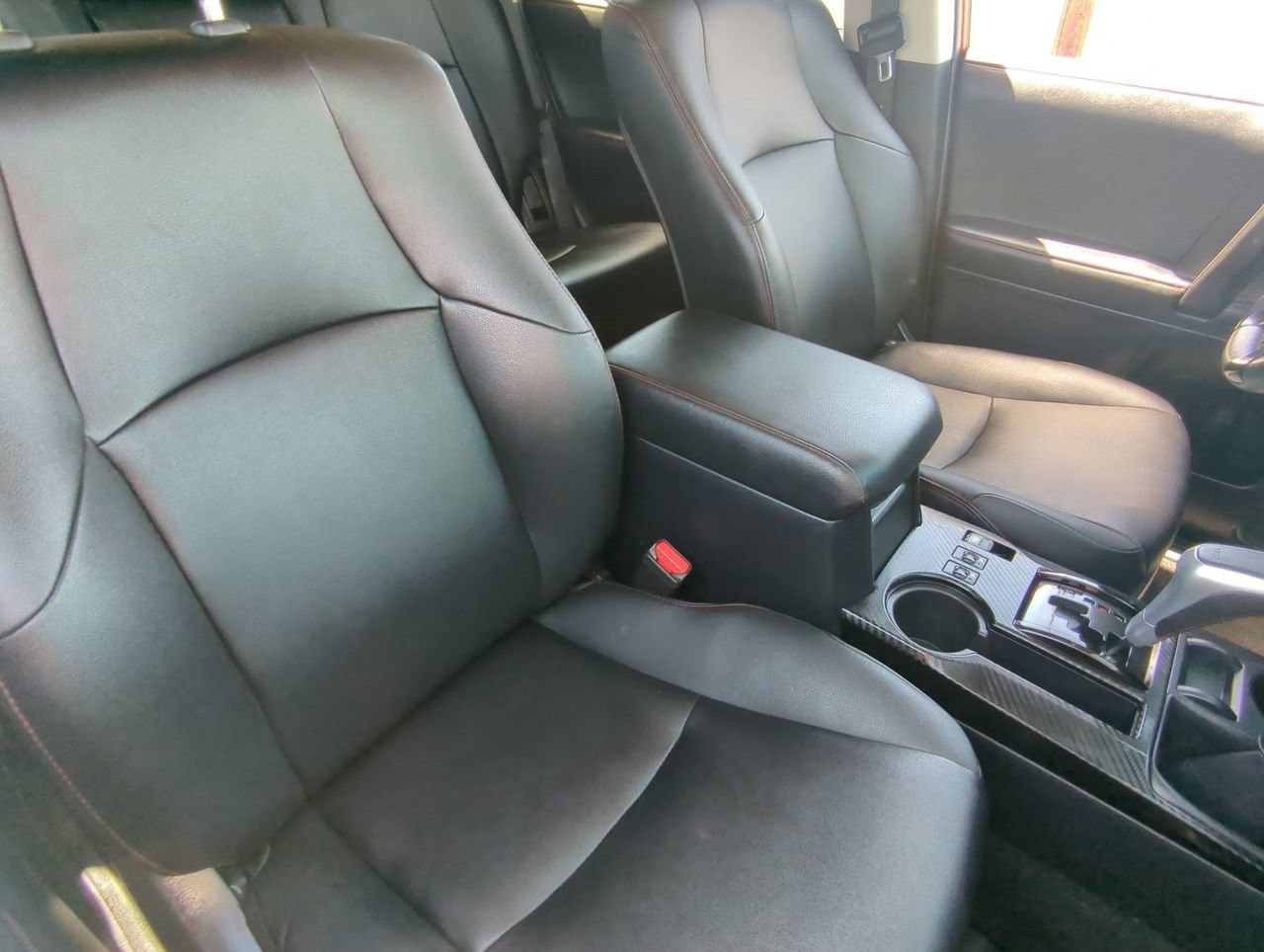 Used 2022 Toyota 4Runner TRD Off-Road Premium AWD/4WD image 8