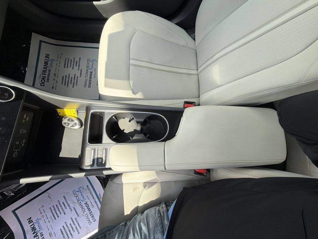 Used 2025 Hyundai Sonata SEL FWD image 21