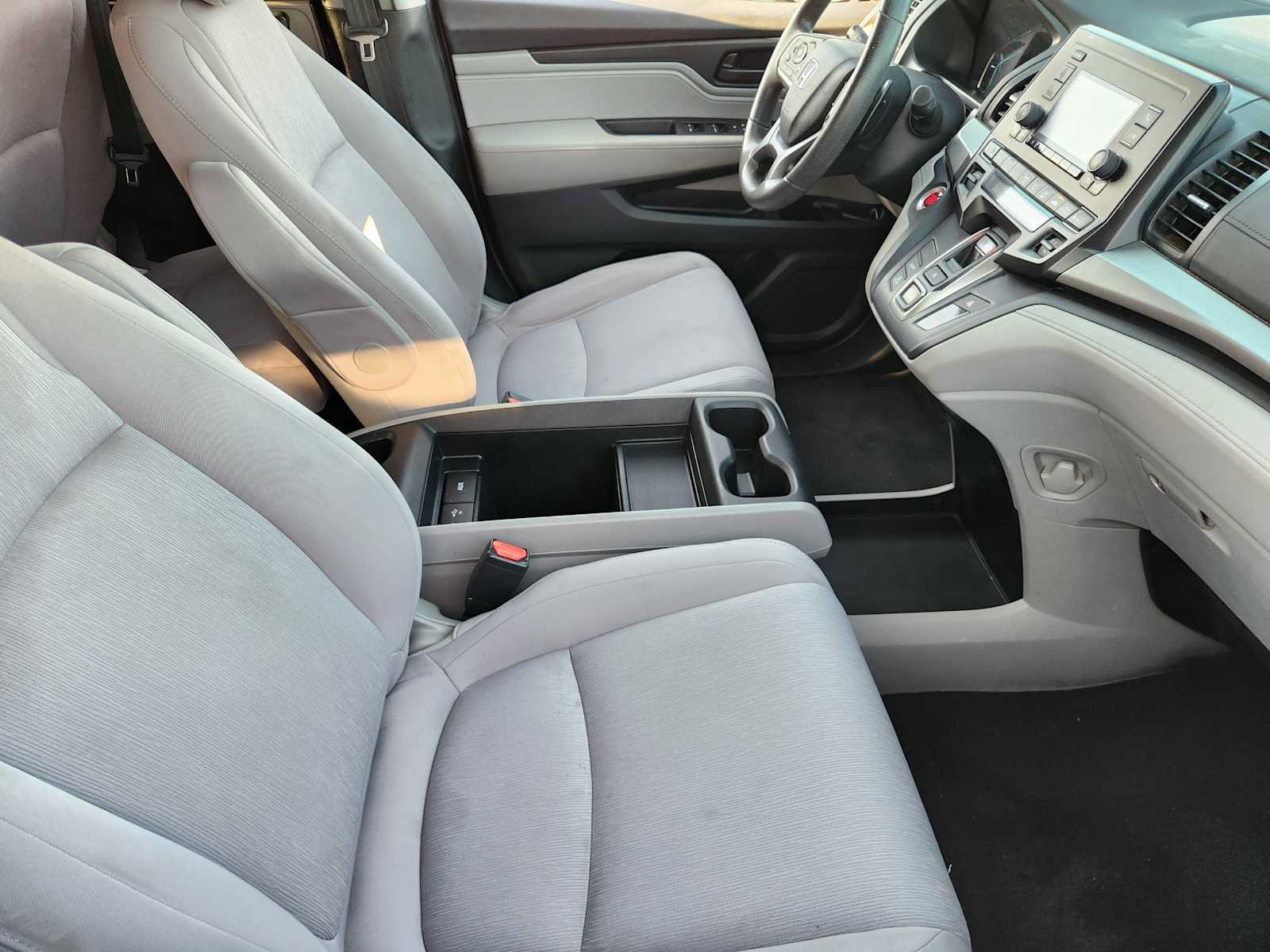 Used 2018 Honda Odyssey LX image 13