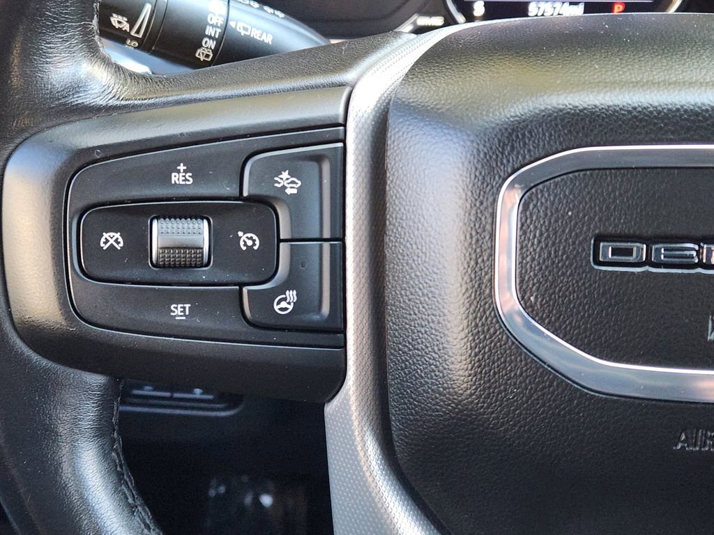 Used 2021 GMC Yukon Denali w/ Denali Premium Package image 18