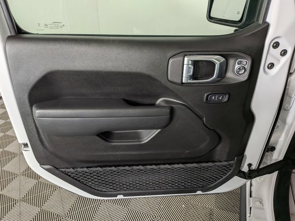 Certified 2025 Jeep Wrangler Unlimited Rubicon 4xe w/ Convenience Group image 16