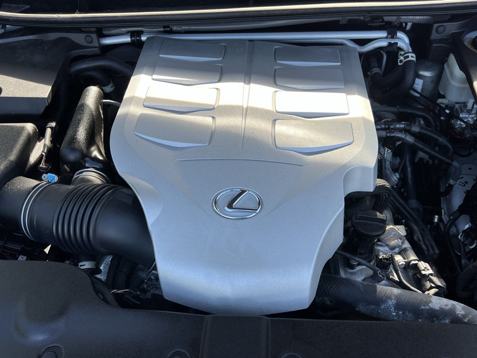 Used 2022 Lexus GX 460 Luxury w/ Sport Design Package AWD/4WD image 34
