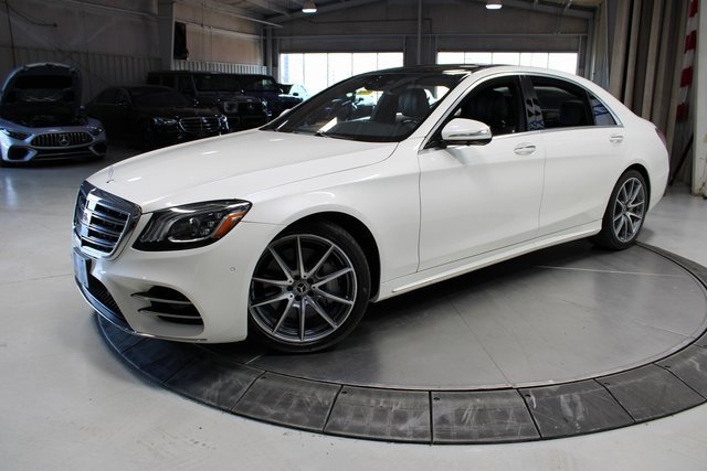 Used 2019 Mercedes-Benz S 560 Sedan image 4