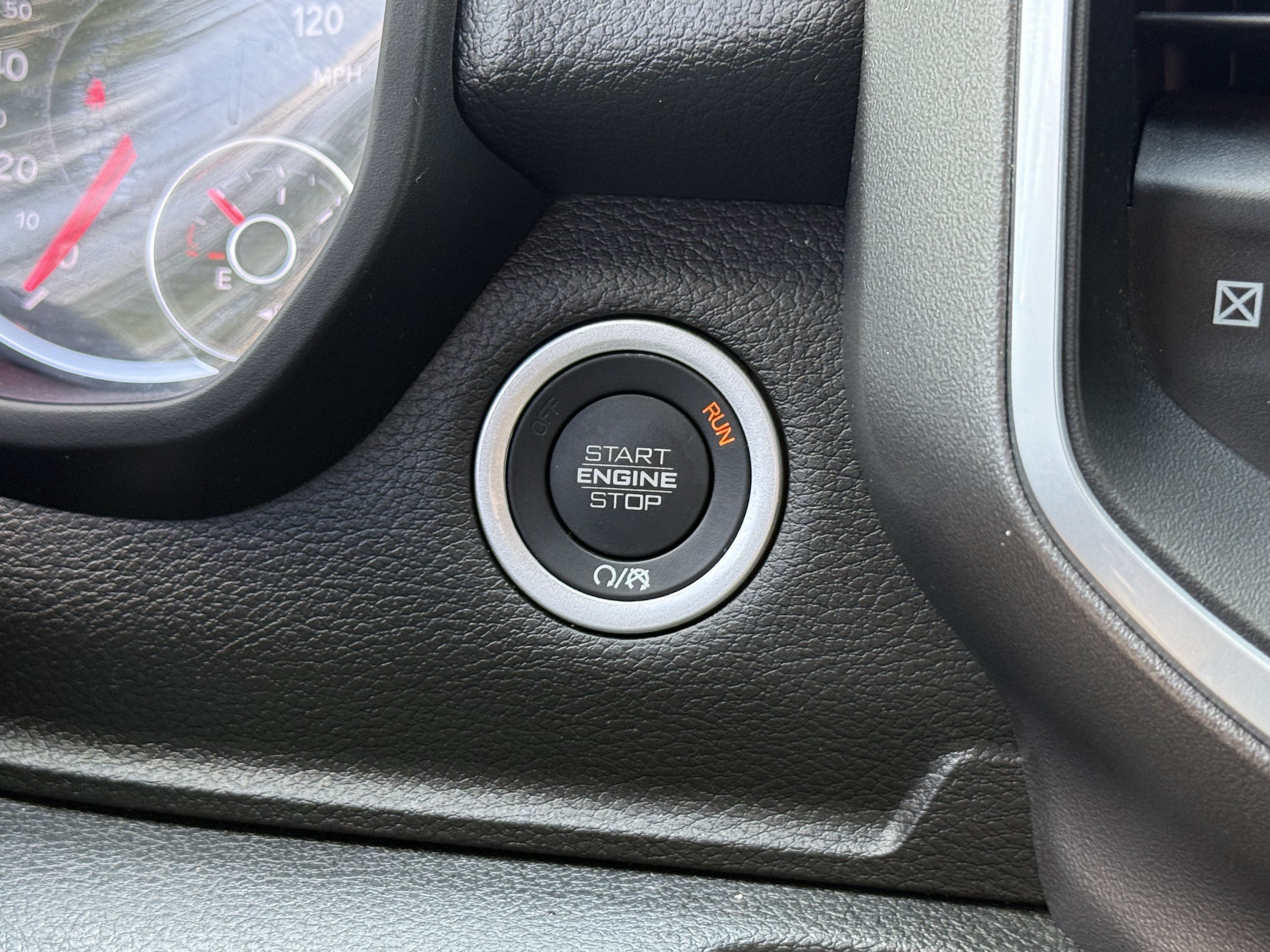 Used 2025 RAM 1500 Big Horn AWD/4WD image 12