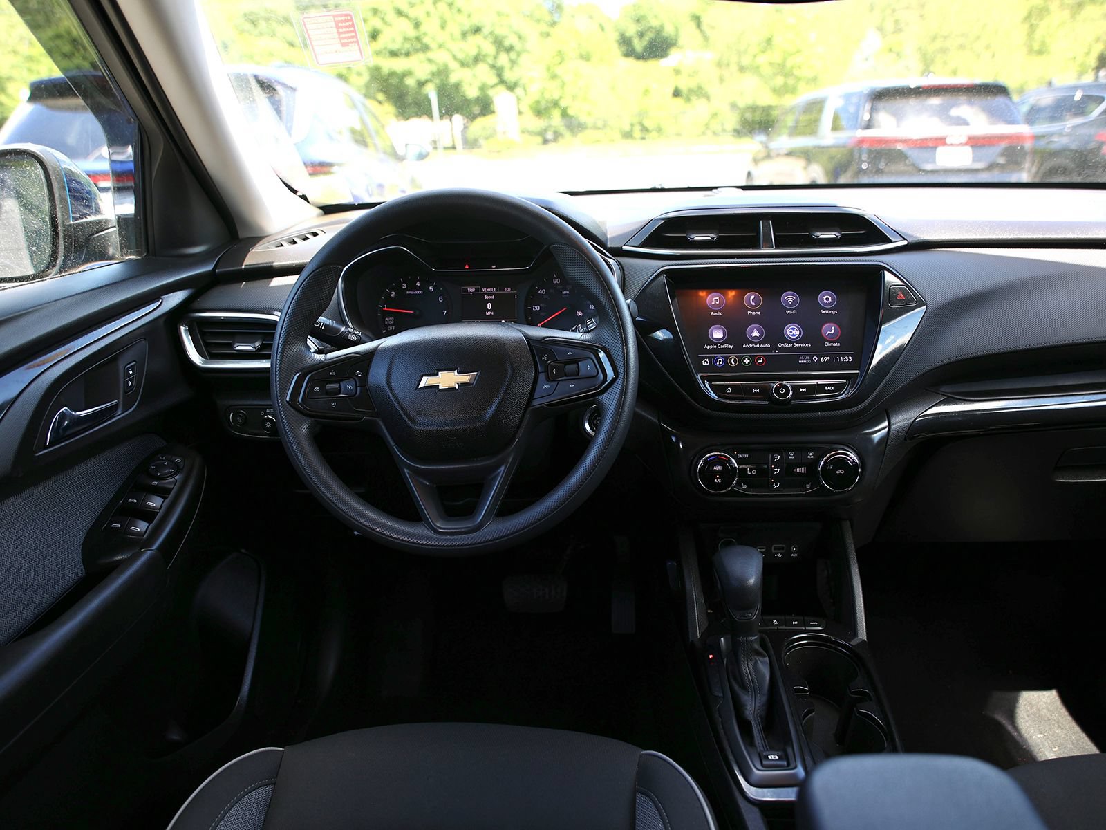 Used 2023 Chevrolet TrailBlazer LT w/ Convenience Package AWD/4WD image 14