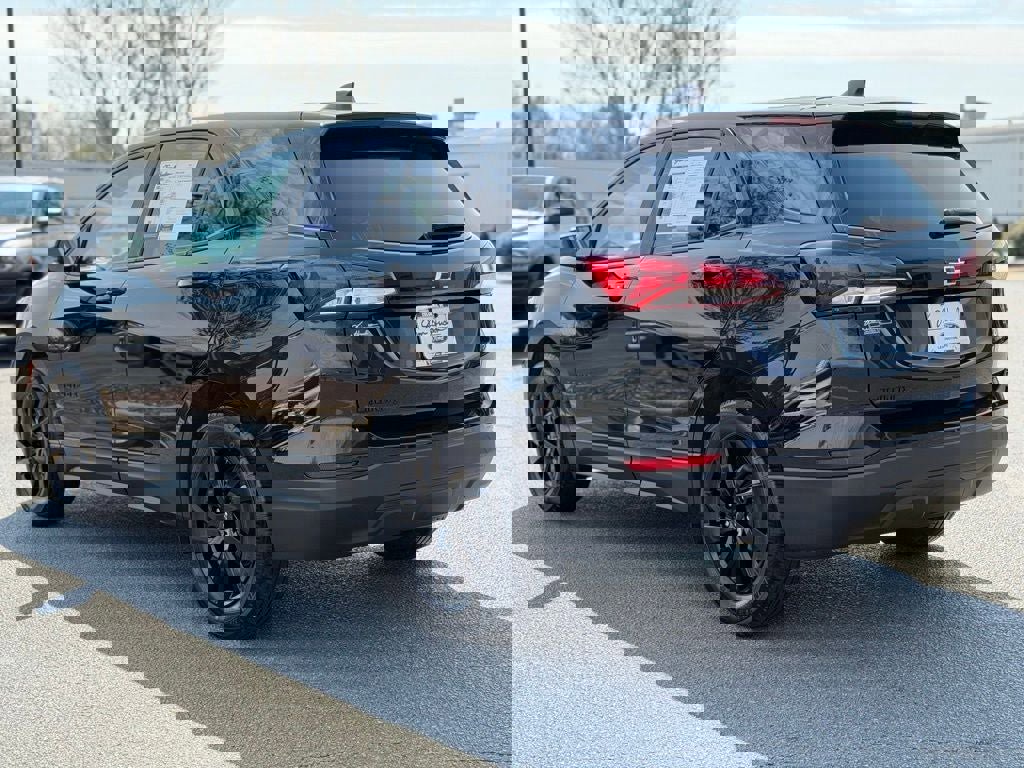 Used 2024 Chevrolet Equinox LS w/ LS Convenience Package image 6