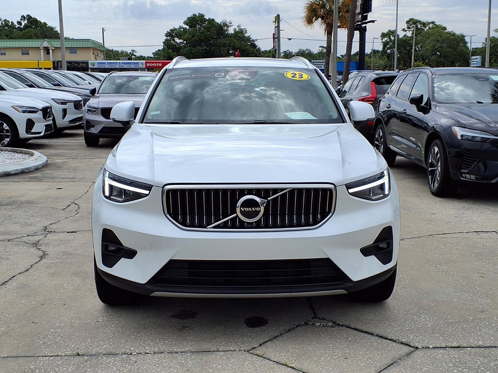 Certified 2023 Volvo XC40 B5 Plus w/ Protection Package Premier AWD/4WD image 2