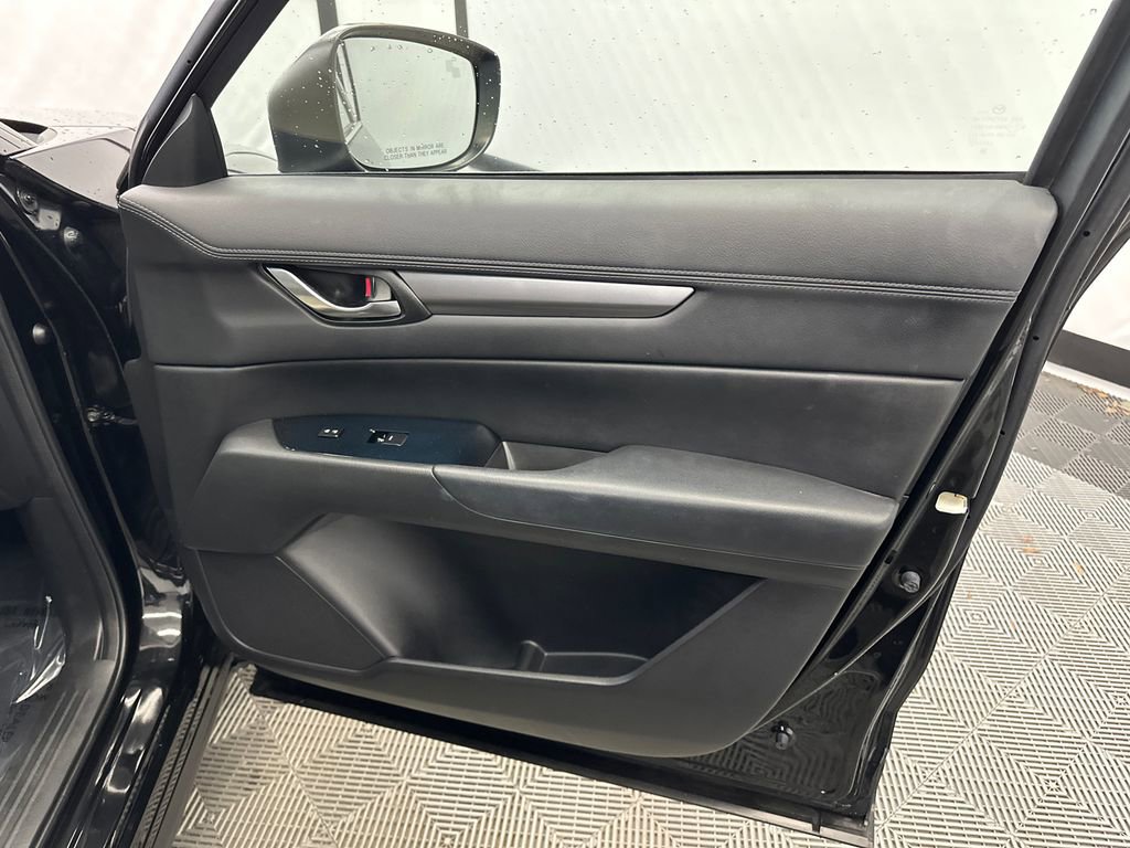 Used 2019 MAZDA CX-5 Touring FWD image 12