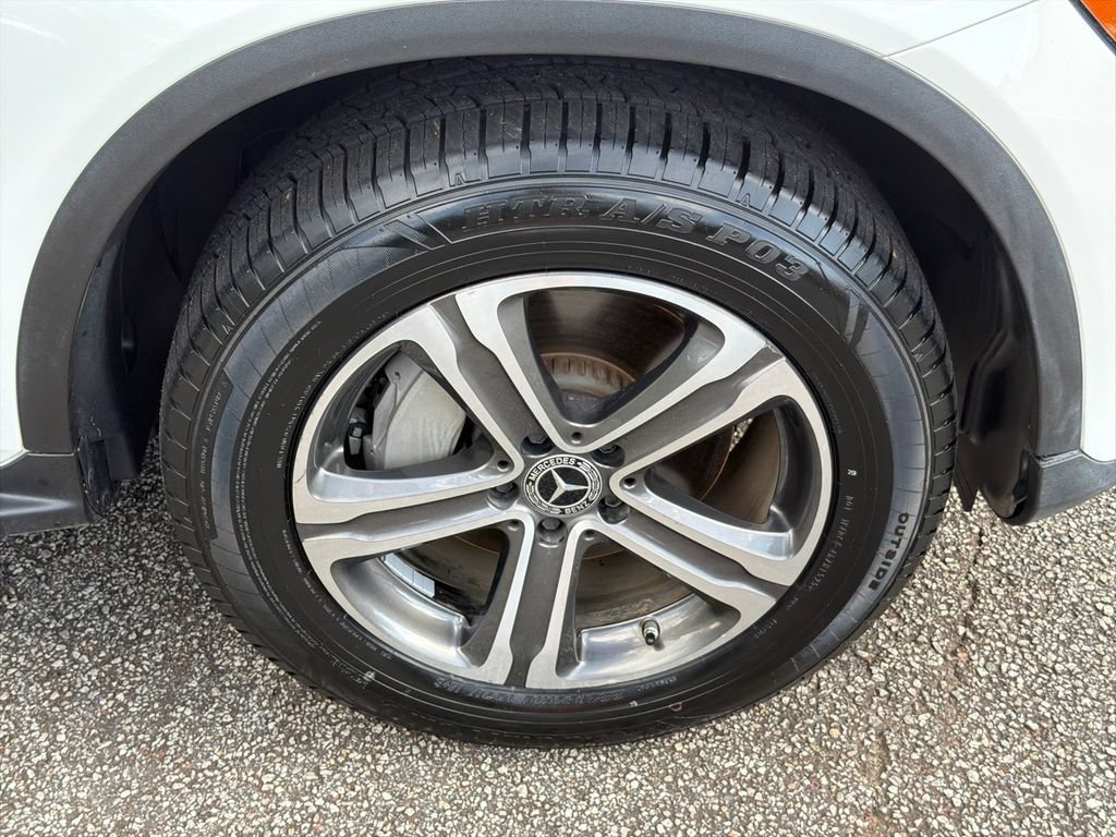 Used 2021 Mercedes-Benz GLC 300 w/ Premium Package image 13