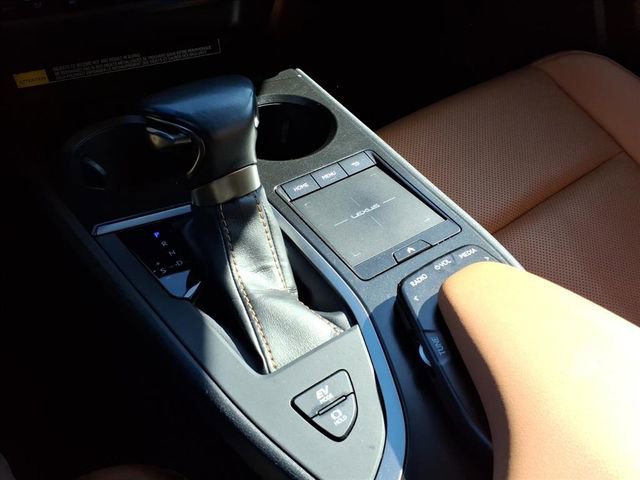 Used 2020 Lexus UX 250h 250h Base w/ Premium Package image 28