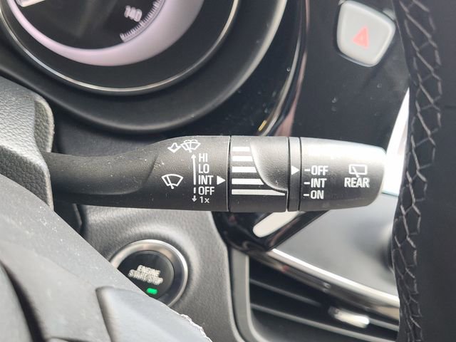 Used 2020 Buick Envision Essence image 28