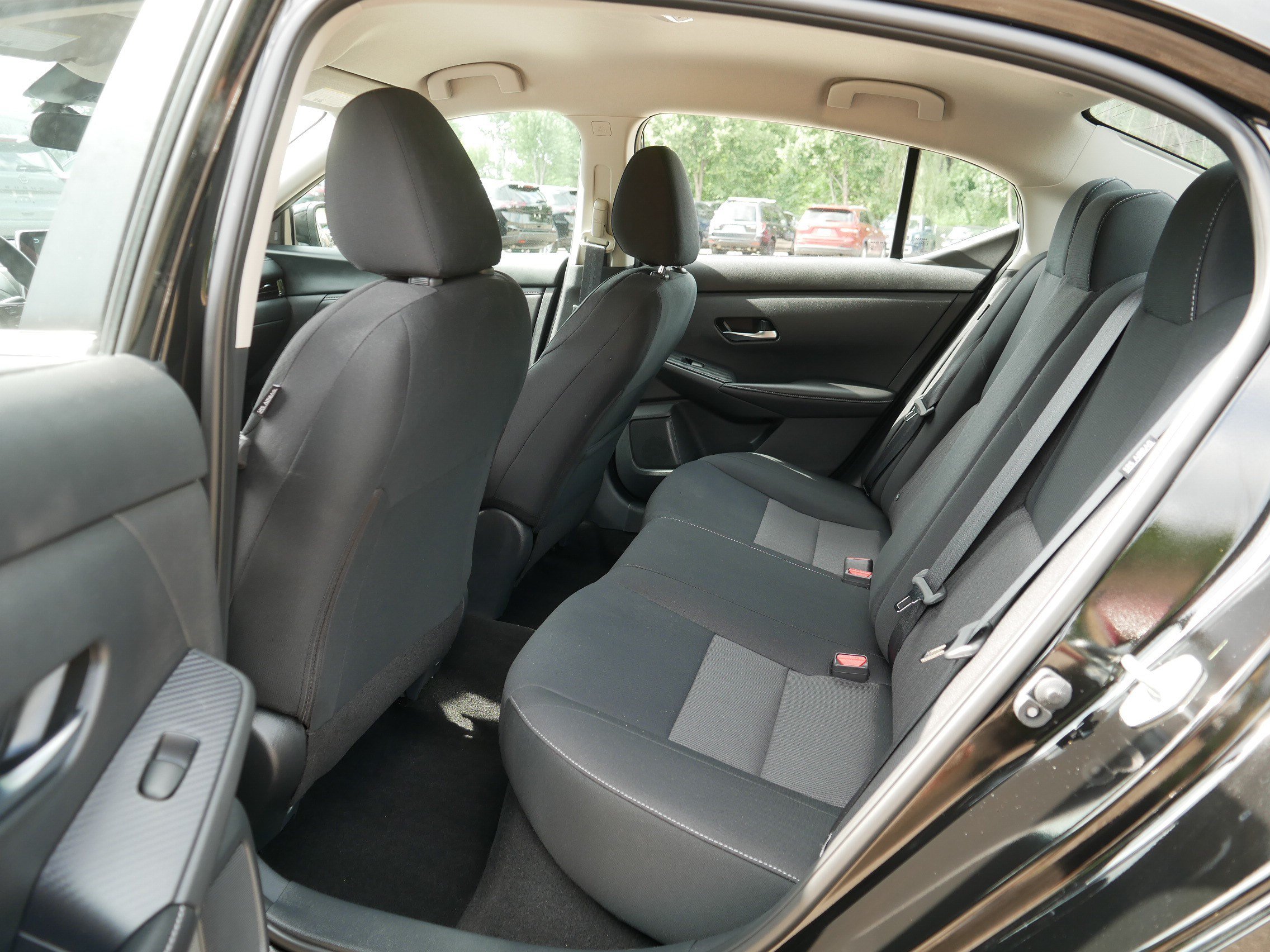 Certified 2023 Nissan Sentra SV FWD image 34