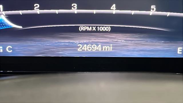 Used 2023 Jeep Grand Wagoneer 4WD w/ Flexible Seating Group image 10