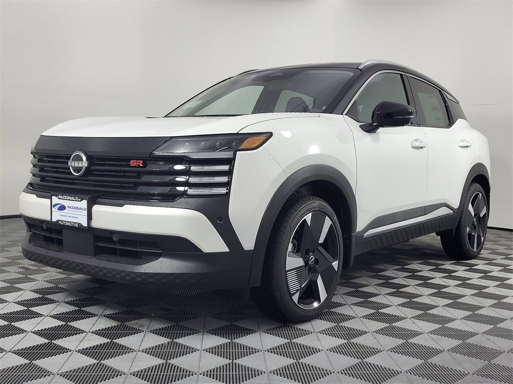 New 2025 Nissan Kicks SR image 1