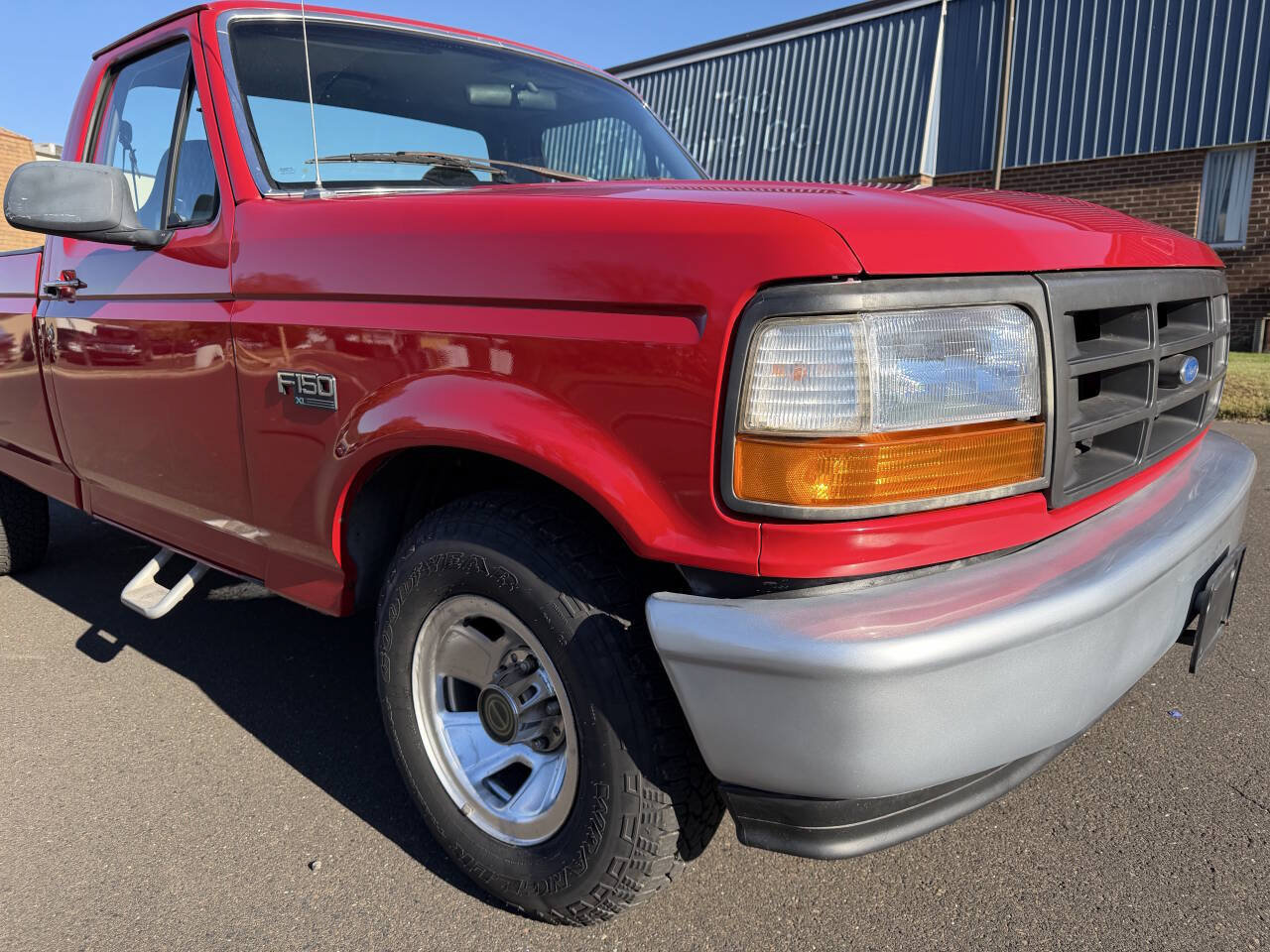 Used 1996 Ford F150 2WD Regular Cab image 4