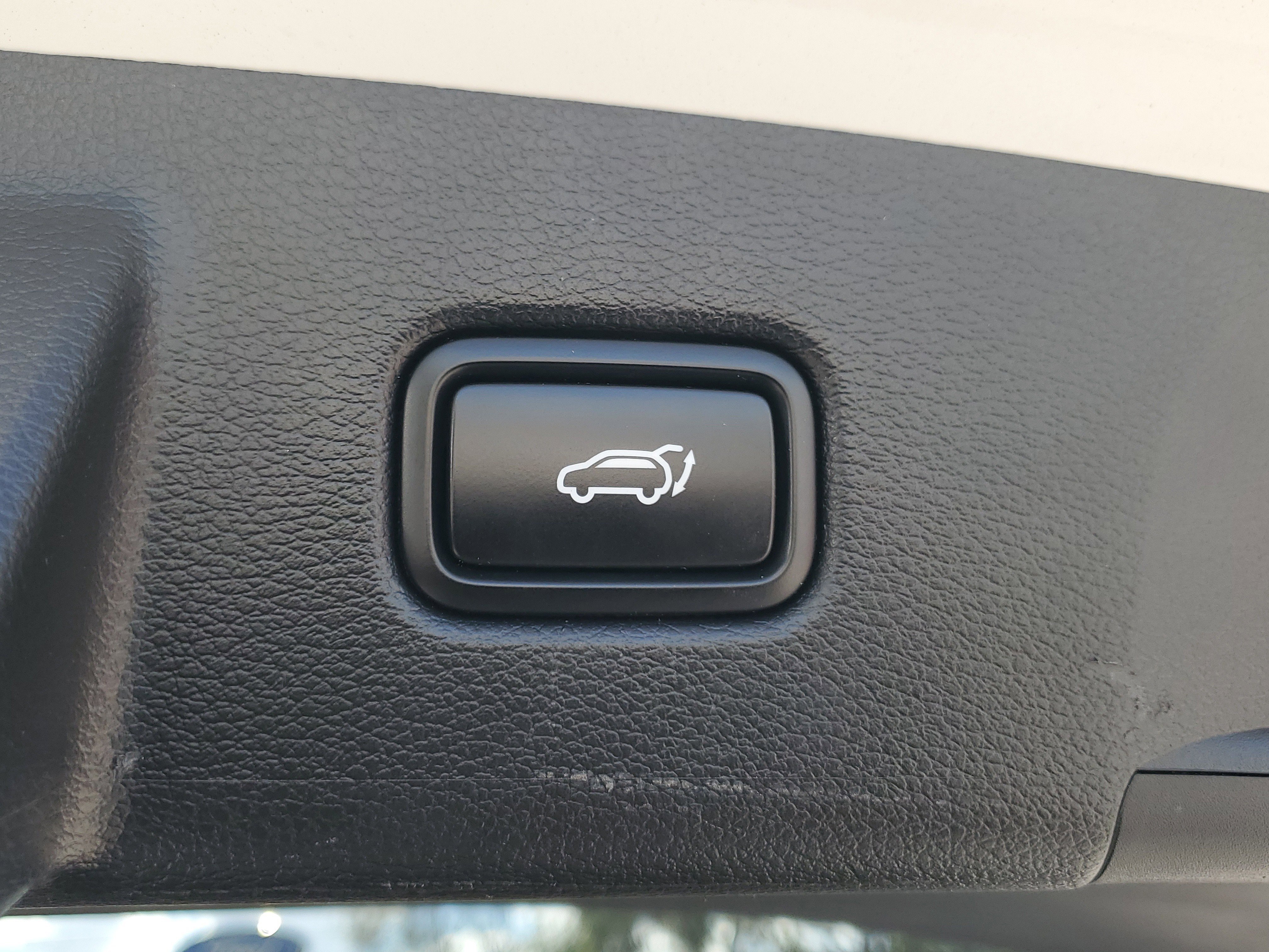 Used 2022 Kia Telluride SX w/ SX Prestige Package image 11