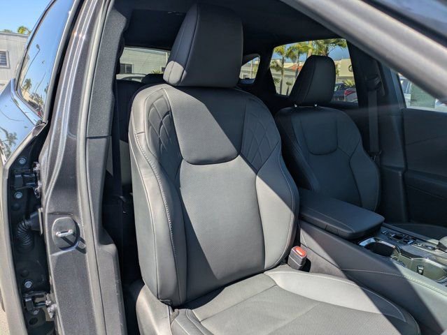 Used 2025 Lexus RX 350h w/ Convenience Package image 34