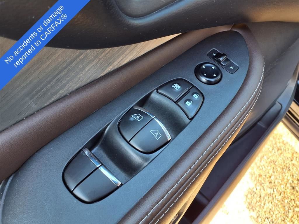 Used 2016 Nissan Murano Platinum w/ Platinum Technology Package image 16