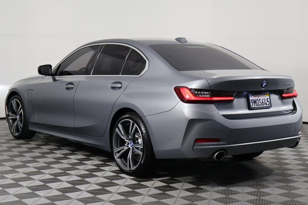 Used 2024 BMW 330e w/ Premium Package image 6