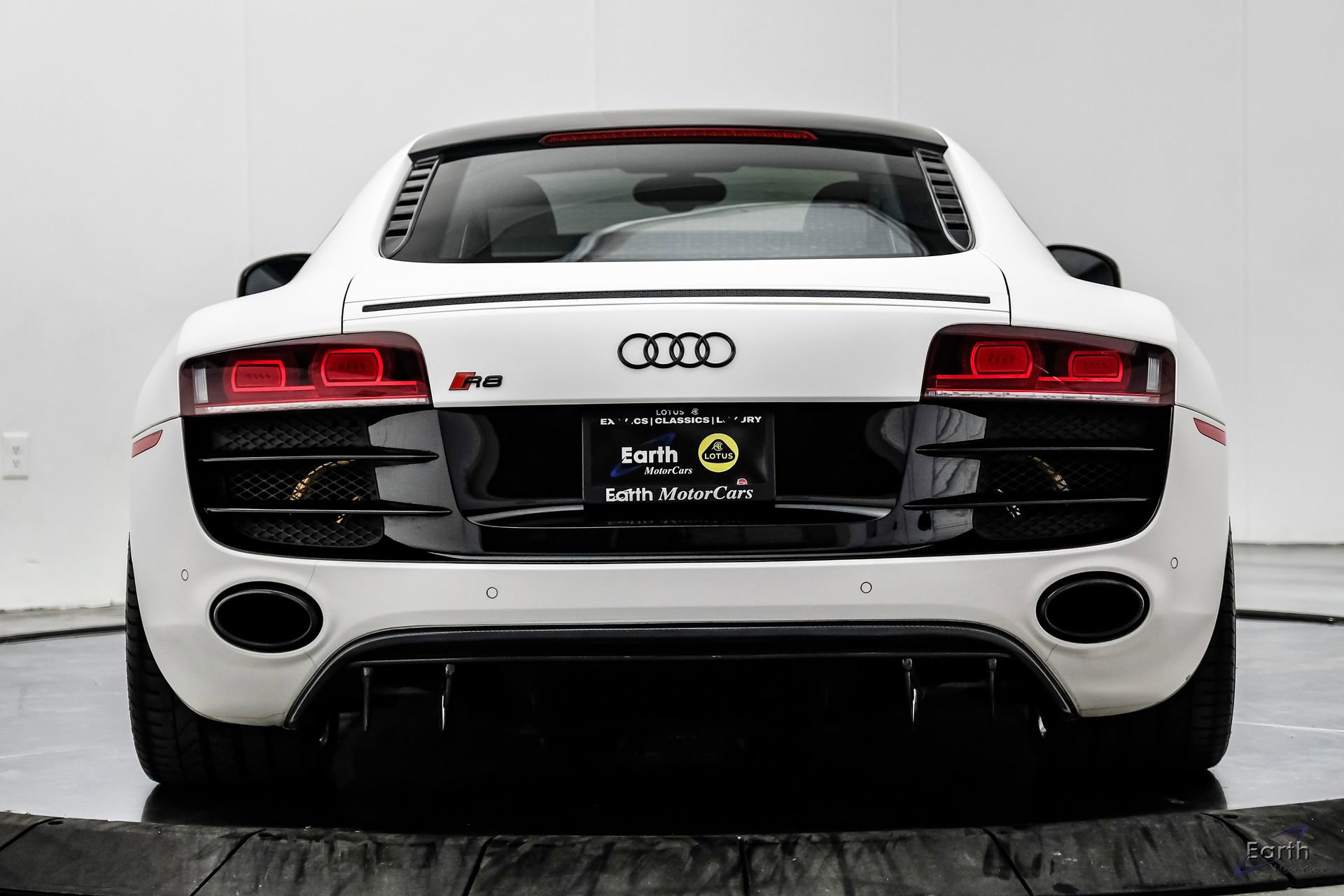 Used 2010 Audi R8 V10 image 15