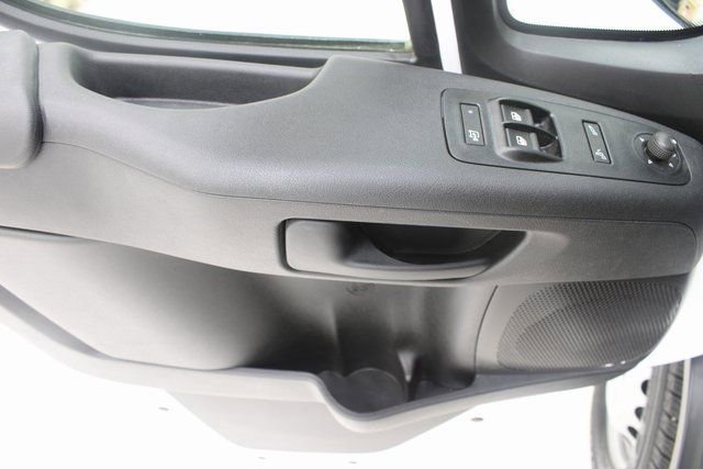 Used 2025 RAM ProMaster 2500 w/ Convenience Group image 12