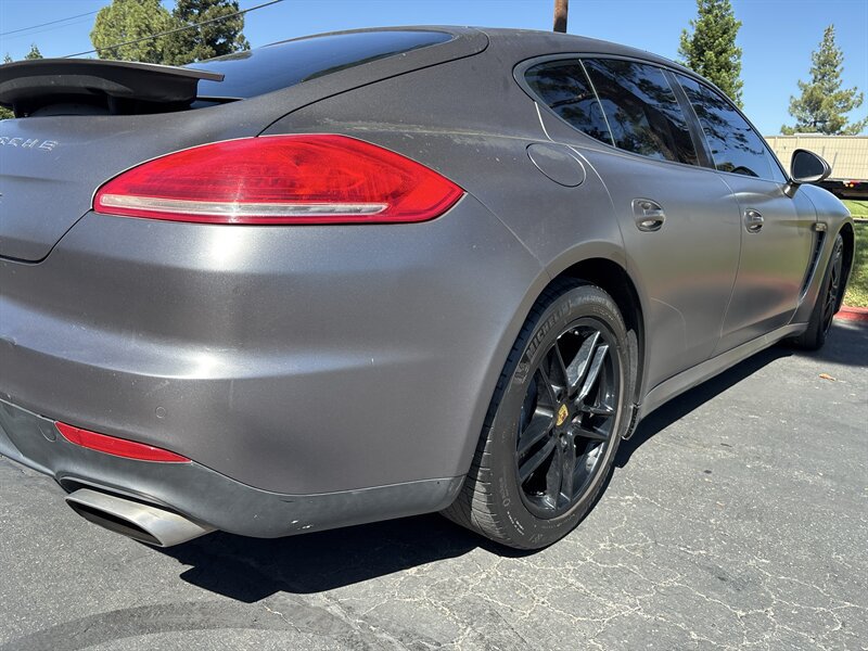 Used 2014 Porsche Panamera 4 AWD/4WD image 12
