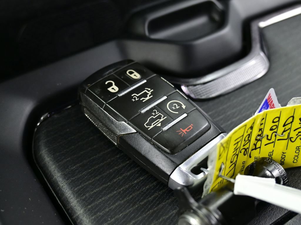 Used 2022 RAM 1500 Limited image 15