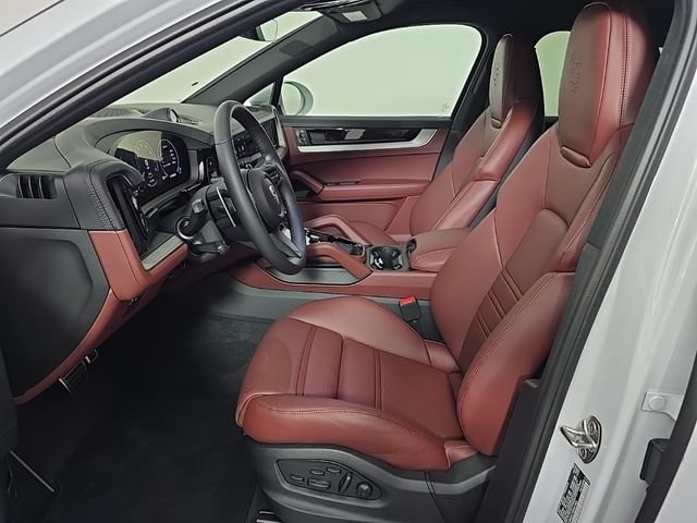 New 2025 Porsche Cayenne S AWD/4WD image 5