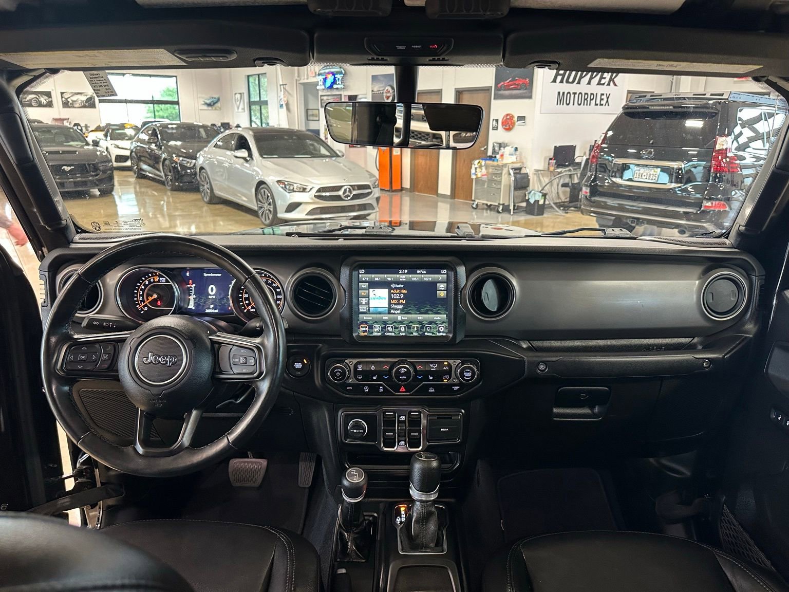 Used 2022 Jeep Gladiator Sport AWD/4WD image 15