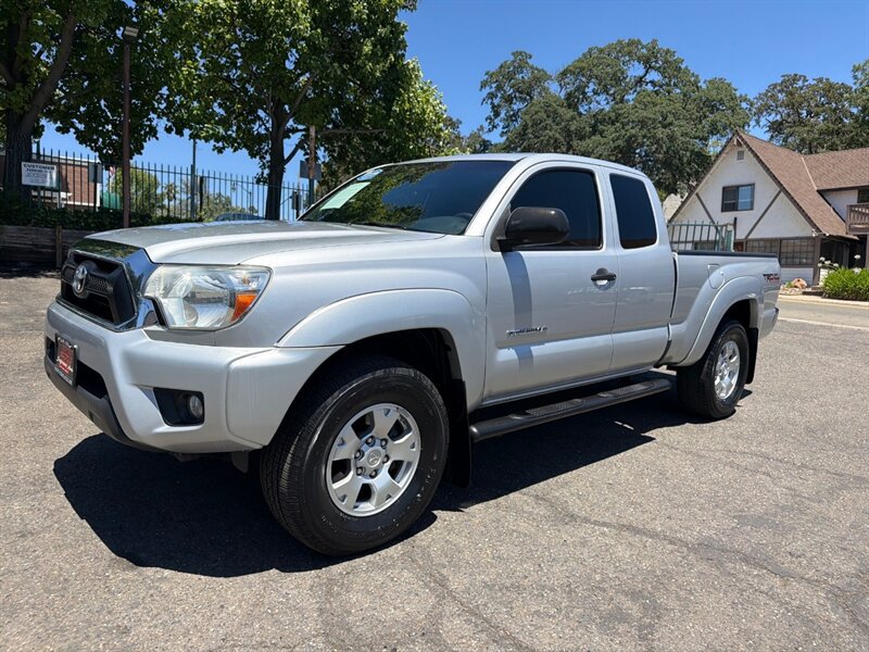 Used 2013 Toyota Tacoma PreRunner w/ TRD Off-Road Pkg RWD image 2