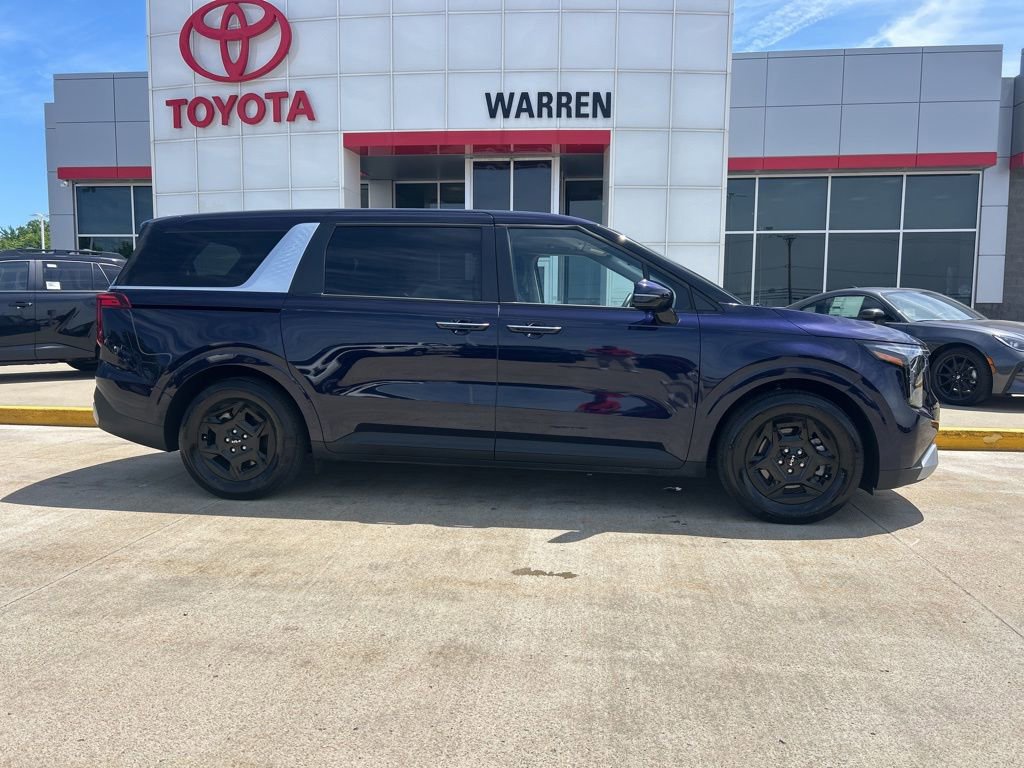 Used 2026 Kia Carnival FWD image 15