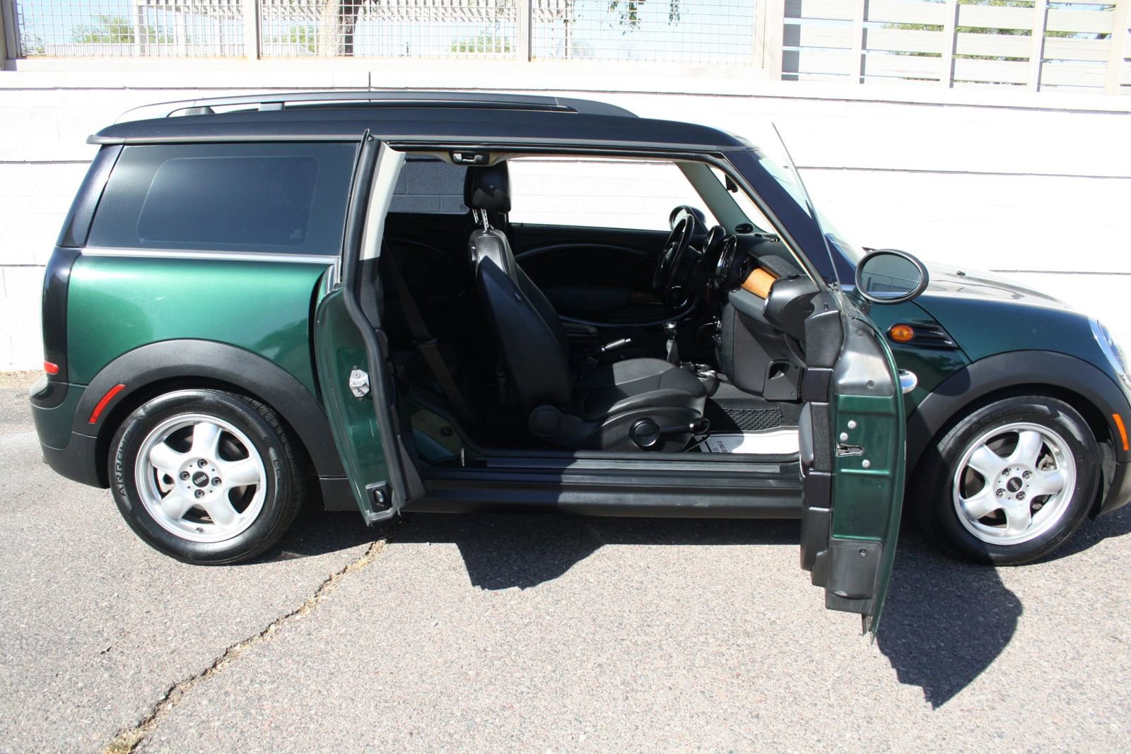 Used 2011 MINI Cooper Clubman image 10