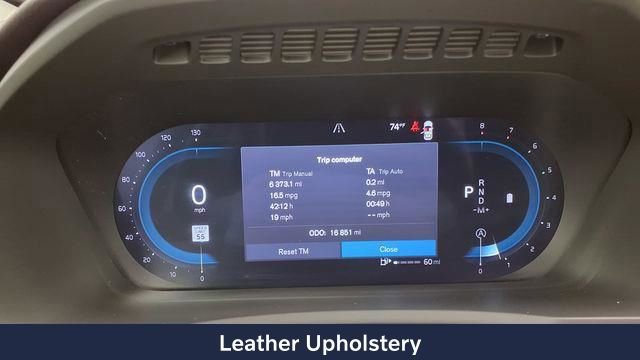 Used 2024 Volvo XC90 B5 Plus w/ Protection Package Premier image 34