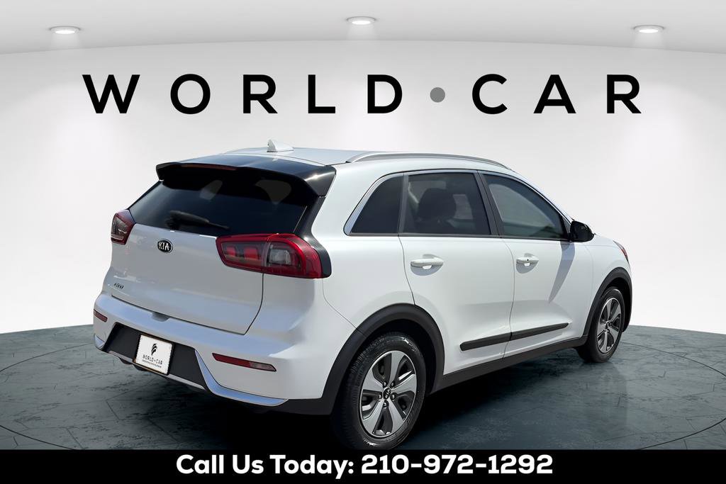 Used 2017 Kia Niro LX image 7