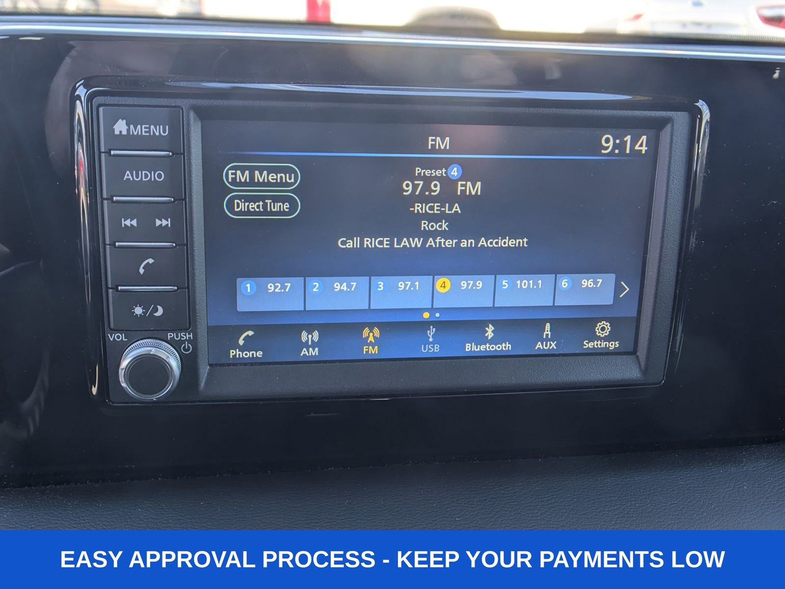 Used 2025 Nissan Kicks S AWD/4WD image 29