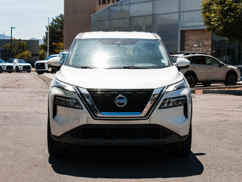 Used 2021 Nissan Rogue SV AWD/4WD image 2