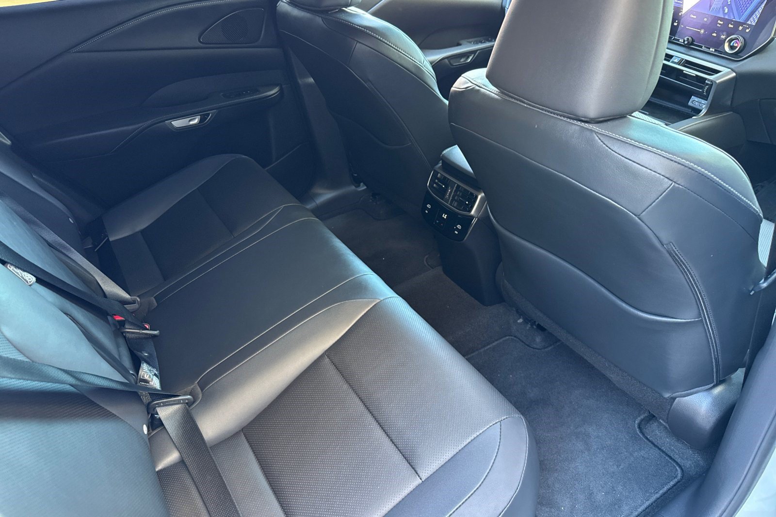 Certified 2024 Lexus RX 350 Premium w/ Convenience Package FWD image 31