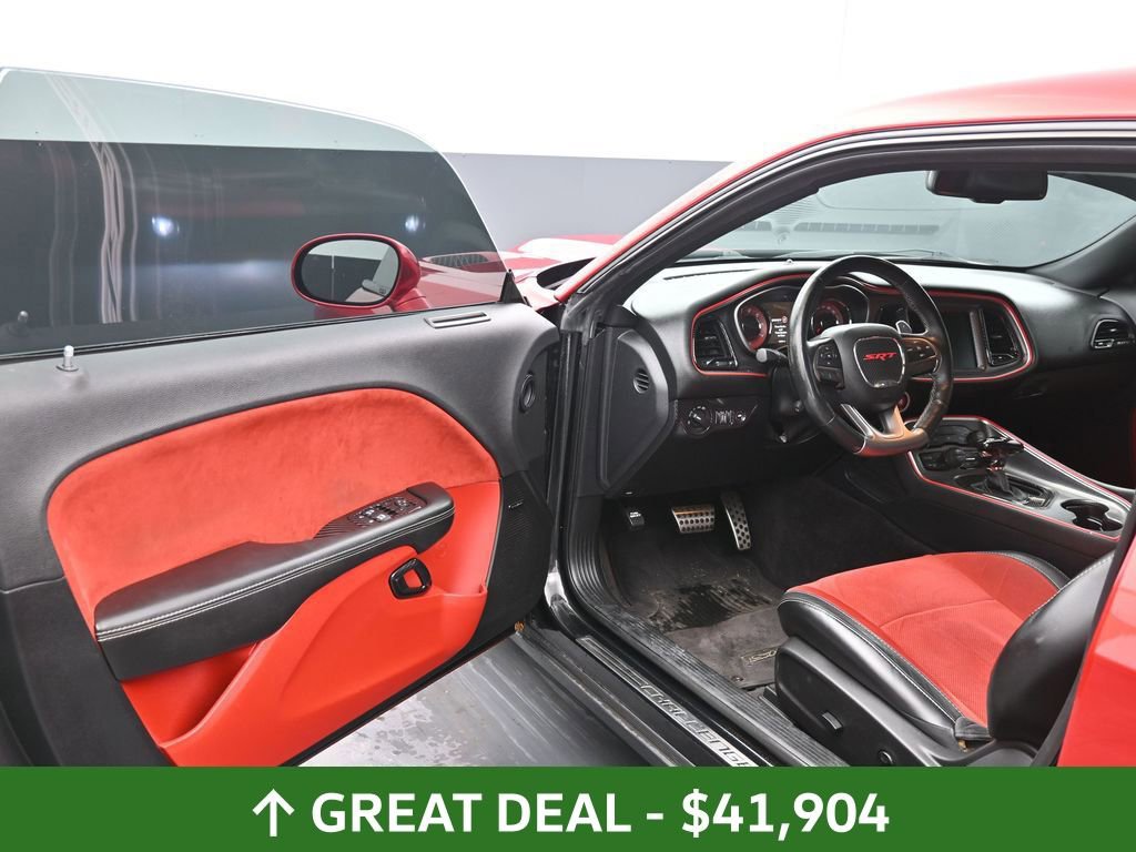 Used 2016 Dodge Challenger SRT Hellcat image 19