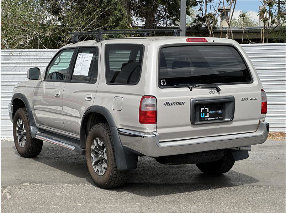 Used 2000 Toyota 4Runner SR5 image 12