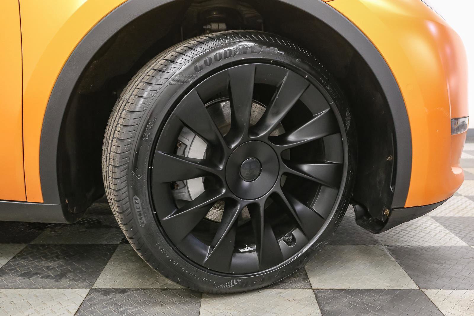 Used 2021 Tesla Model Y Long Range AWD/4WD image 13
