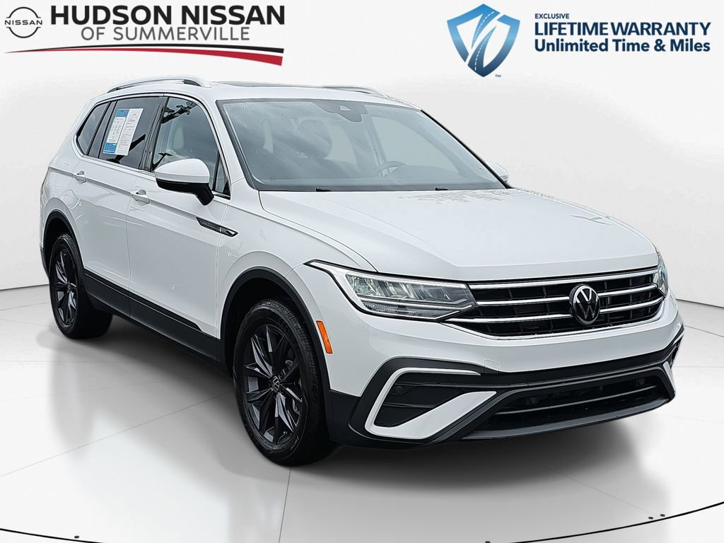 Used 2022 Volkswagen Tiguan SE w/ Panoramic Sunroof Package