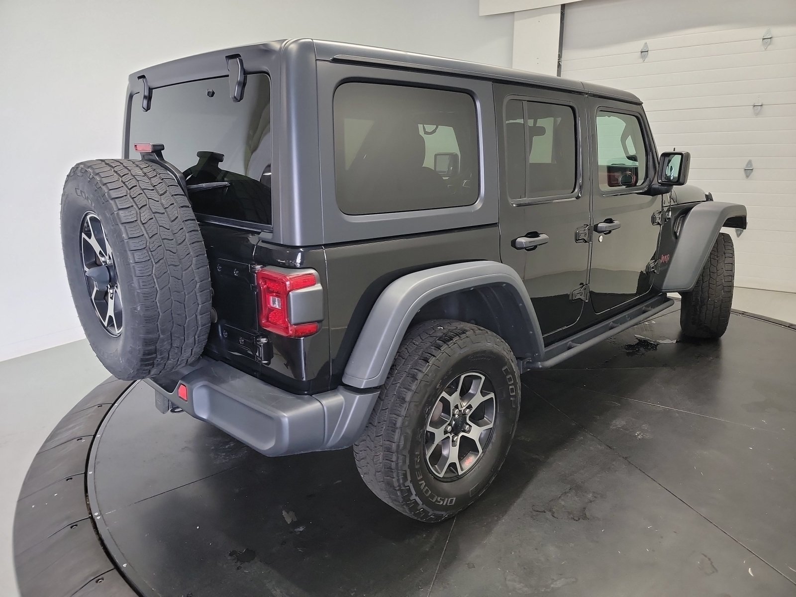 Used 2021 Jeep Wrangler Unlimited Rubicon w/ LED Lighting Group AWD/4WD image 9